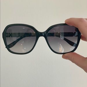 NWOT Elle sunglasses